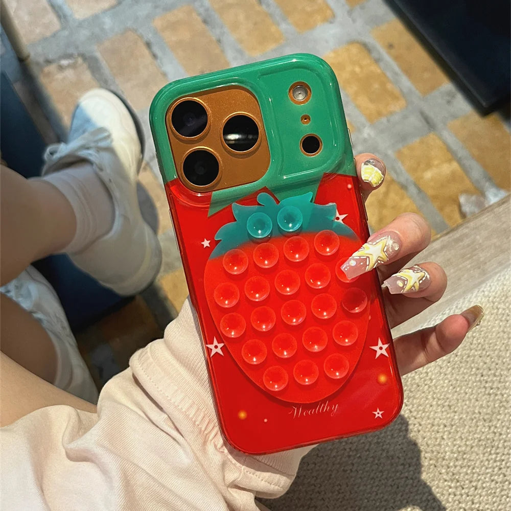 【ぷちぷち吸盤プッシュ】ストロベリー いちごデザイン×プッシュポップ スマホケース|iPhone対応 #250313
