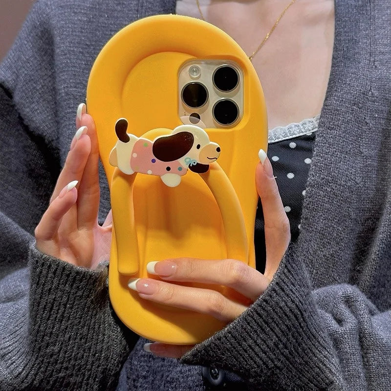 【わんこサンダル風デザイン】ゆるかわ立体 ビーサン スマホケース|iPhone対応 #250722