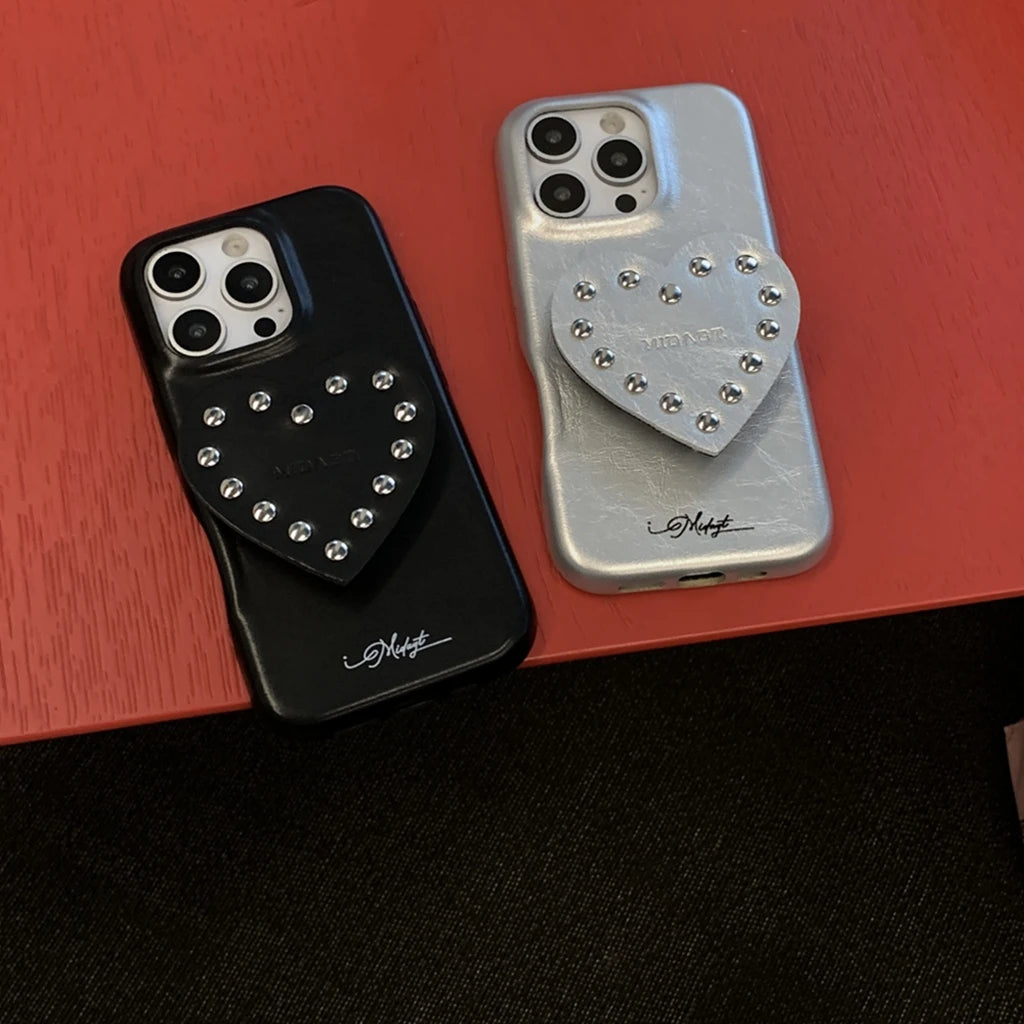 【スタッズハートスタンド】レザー デニム ハート×シルバースタッズ スマホケース|iPhone対応 #250327