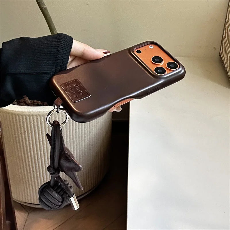 【スタークラフトレザー】星チャーム×レザーボール付き スマホケース|iPhone対応 #250309