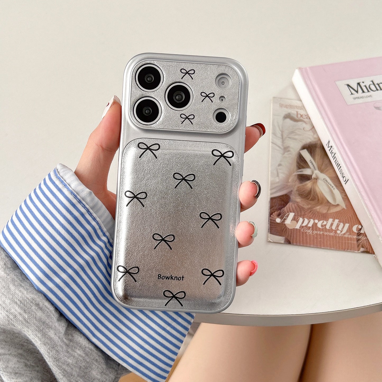 リボン柄 iPhoneケース|シルバーカラー・フラットデザイン #240522