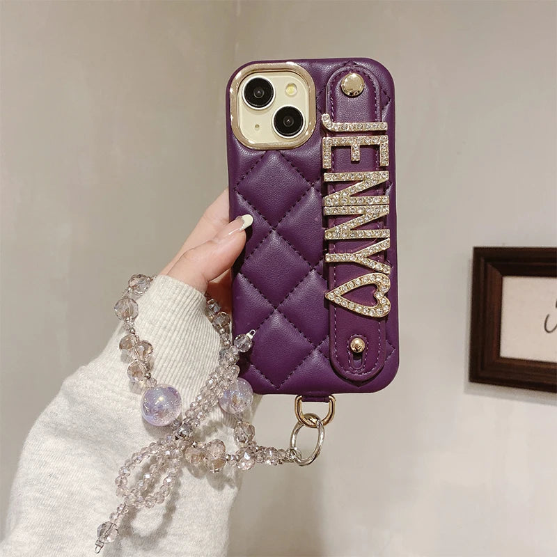 【カスタムNAMEシリーズ】名前入り キルティング ビジュー ストラップ付きスマホケース|iPhone対応
