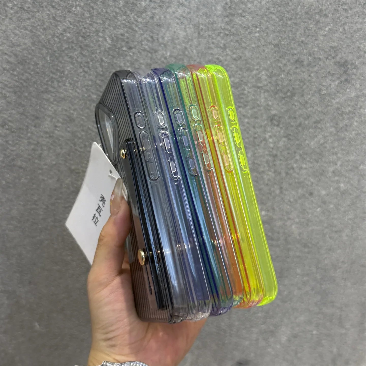 【ネオンシリーズ】イエローライン ハンドル付き 半透明 クリアスマホケース|iPhone対応 #251013