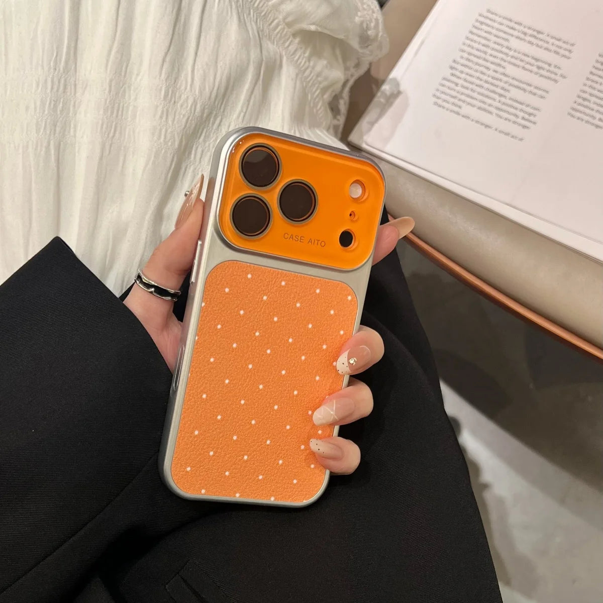 ドット柄 レザー調 メッキフレーム iPhoneケース|淡色・大人かわいい #260050