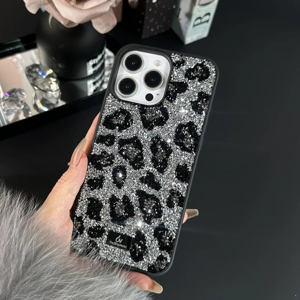 iPhone15ケース デコケース　スワロフスキー　ヒョウ柄 キラキラビジューシリーズ】フルラインストーン ヒョウ柄 レオパード