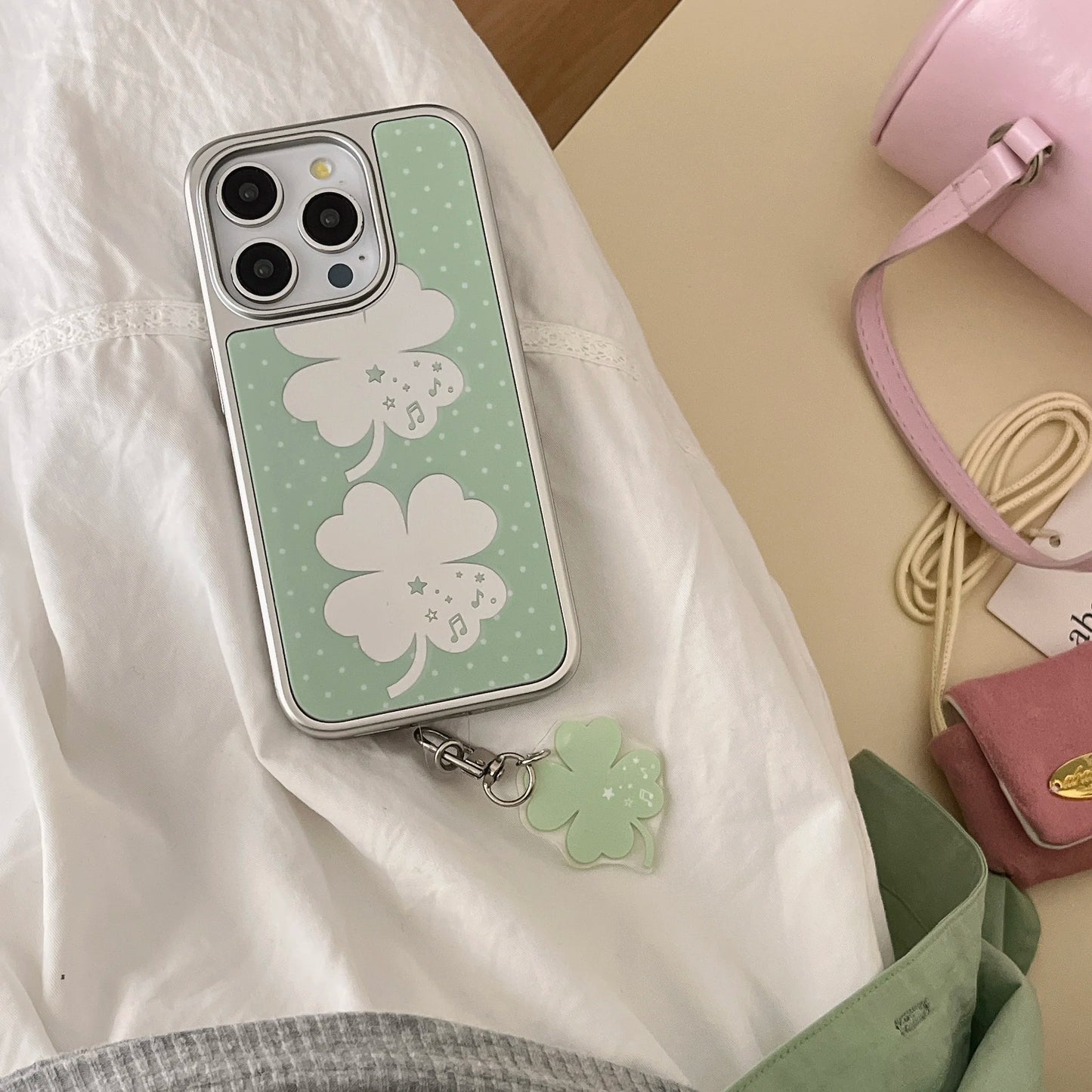 【クローバー柄】淡色ガーリー ドットケース&チャームセット|iPhone対応 ##250521