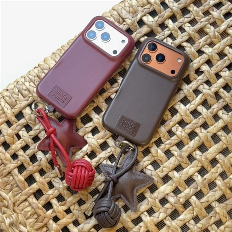 【スタークラフトレザー】星チャーム×レザーボール付き スマホケース|iPhone対応 #250309