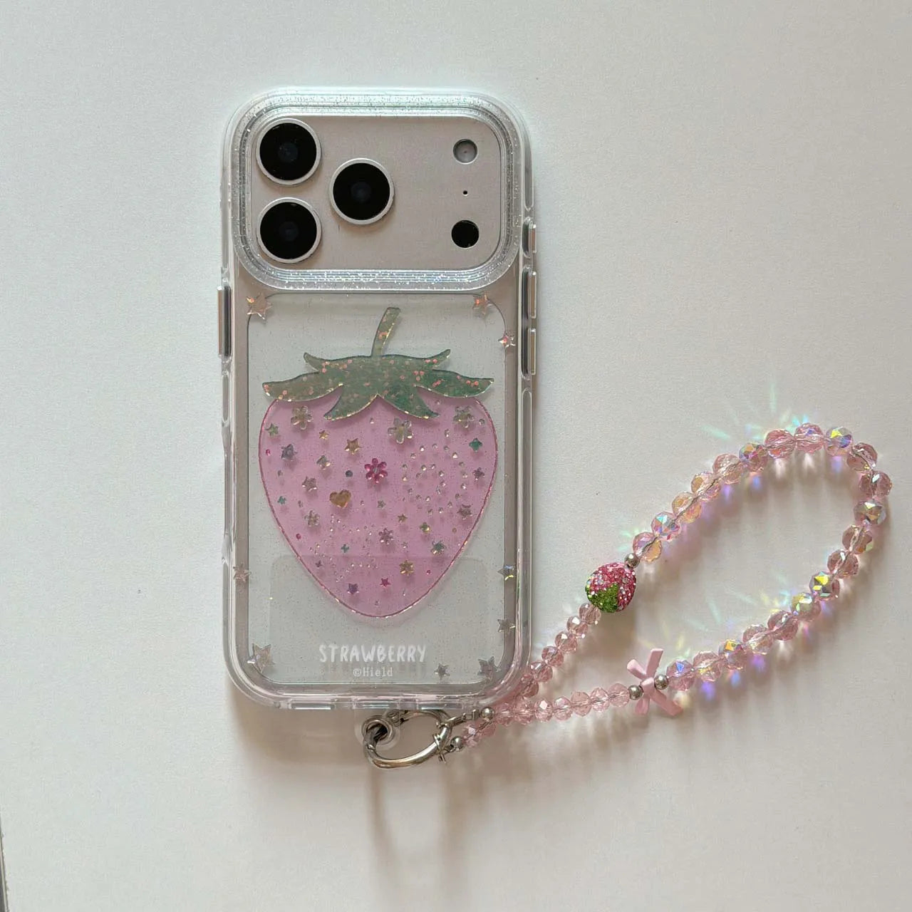 ストロベリー チャーム付き iPhoneケース|いちごモチーフ・キラキラデザイン #230818