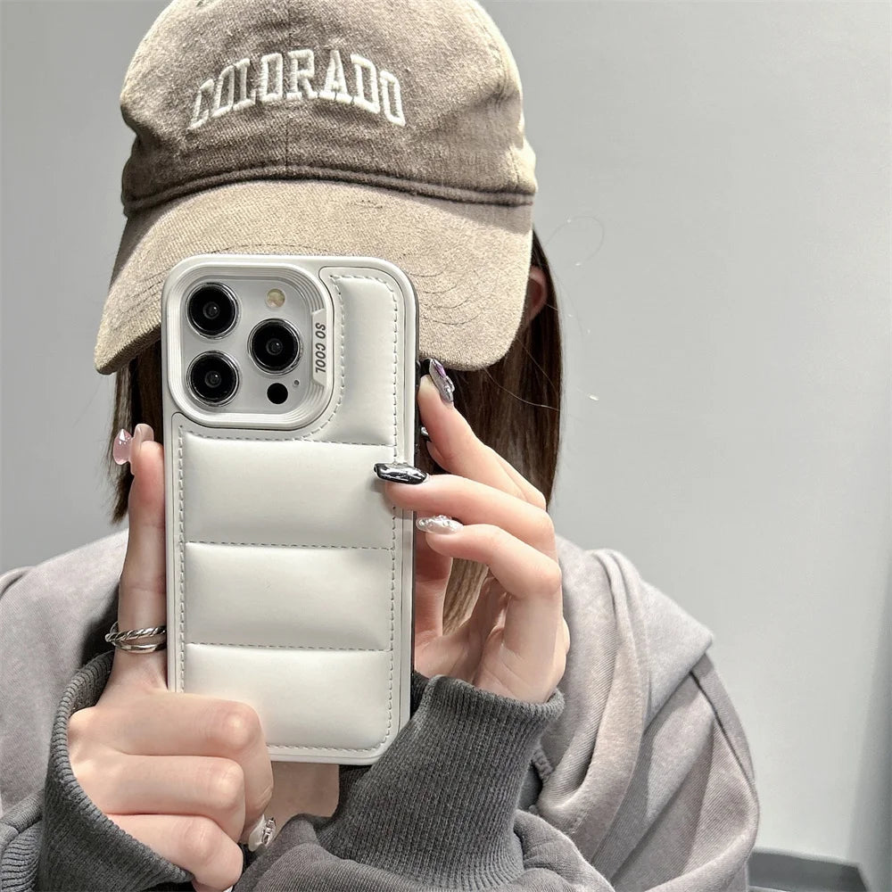【レザーシリーズ】シンプルキルティング風 高級感あるレザー調 パフデザイン スマホケース|iPhone対応 #251016