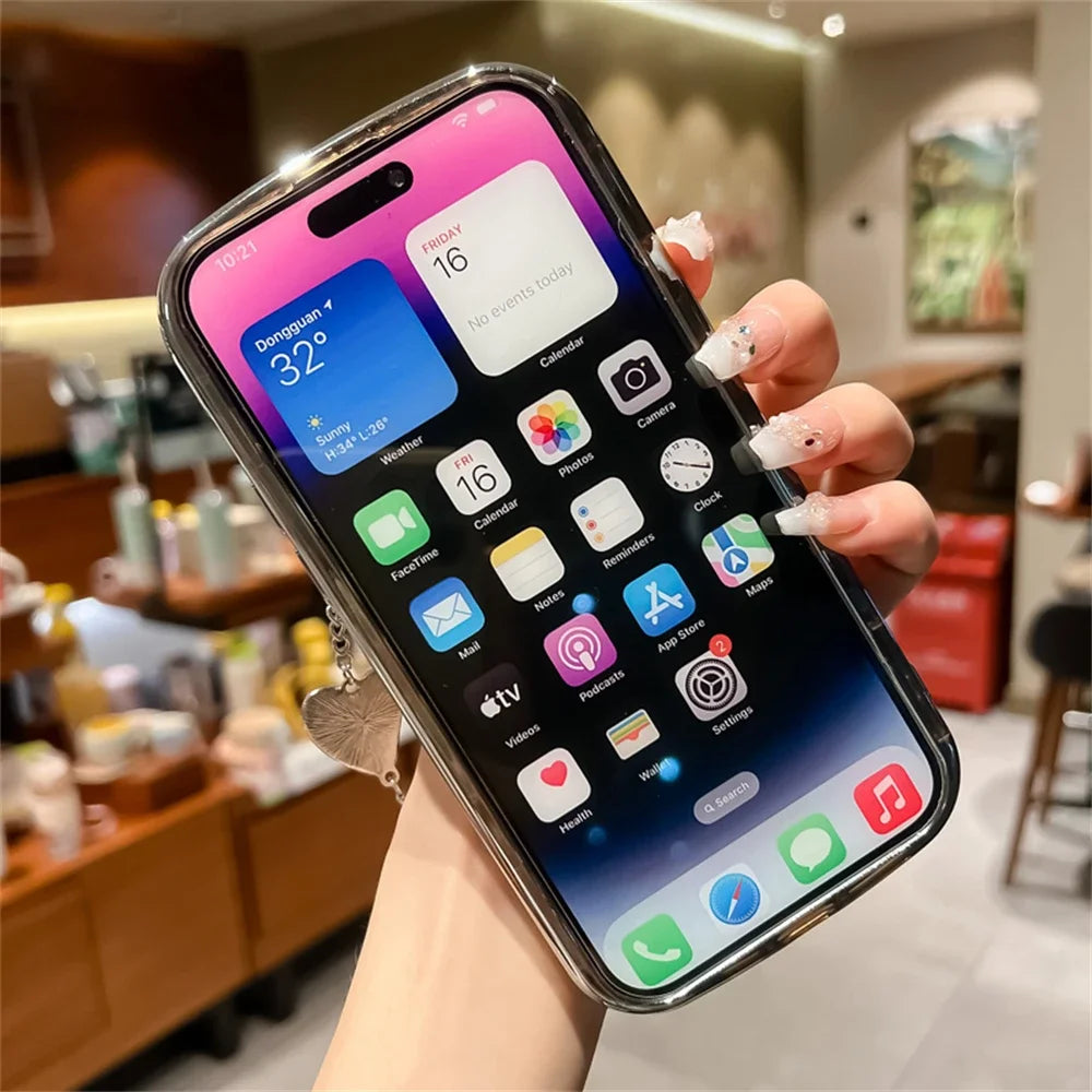 【メタリック×ミラー】ビーズハートチャーム付きスマホケース|iPhone対応 #250729