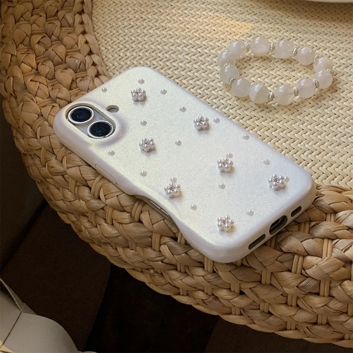 【立体パールフラワー】ジュエリー ハート スマホケース|iPhone対応 #250808