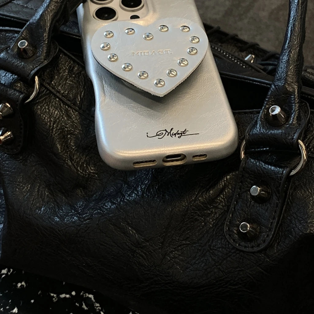 【スタッズハートスタンド】レザー デニム ハート×シルバースタッズ スマホケース|iPhone対応 #250327