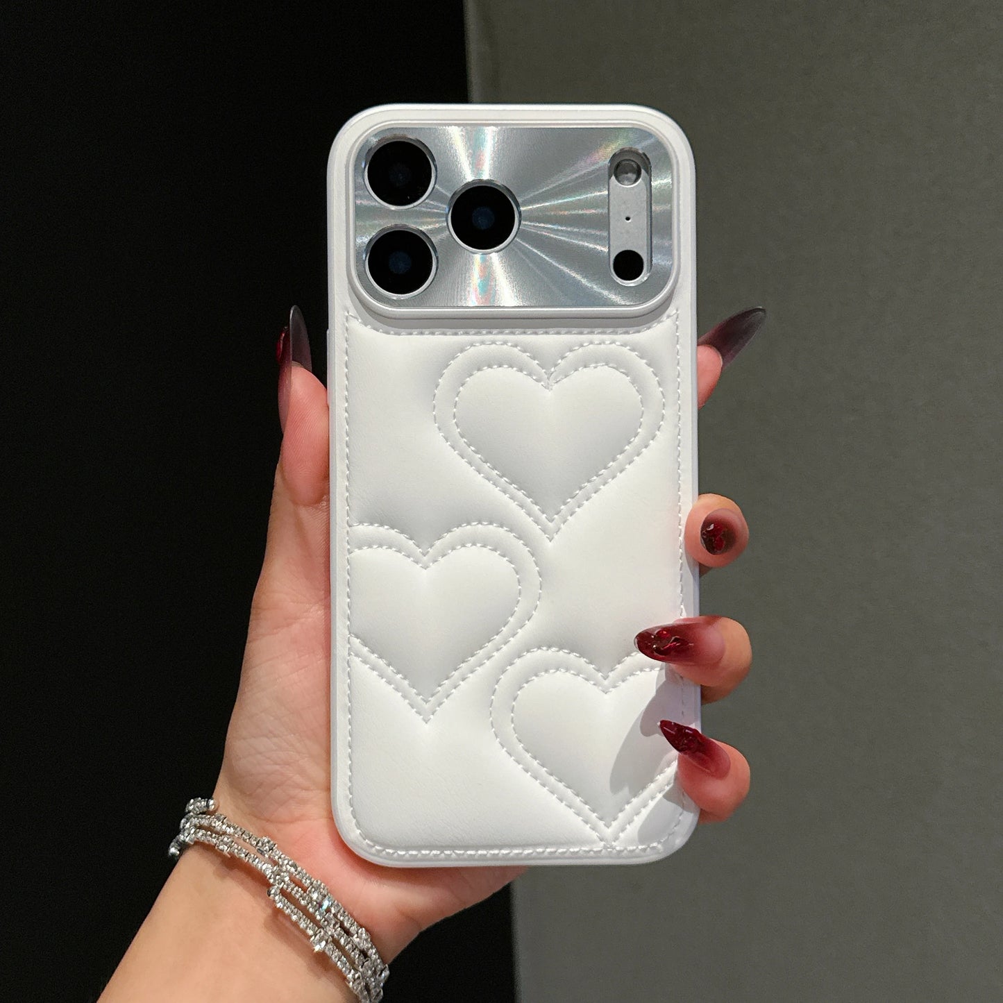 【キルティングハート】立体ハートステッチ×レザー調 スマホケース|iPhone対応 #250101