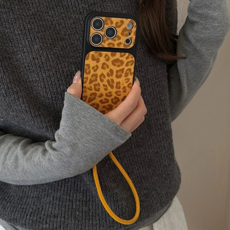 【アニマルムード】ピンク ブラウン レオパード ヒョウ柄 ストラップ付き スマホケース|iPhone対応 #240710