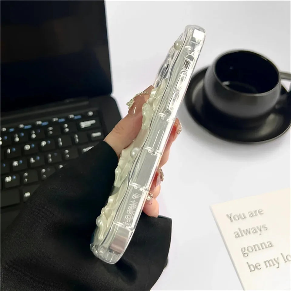 【パールリボンクリーム】3Dサテンリボン × うる艶ホワイトベース スマホケース|iPhone対応 #250611