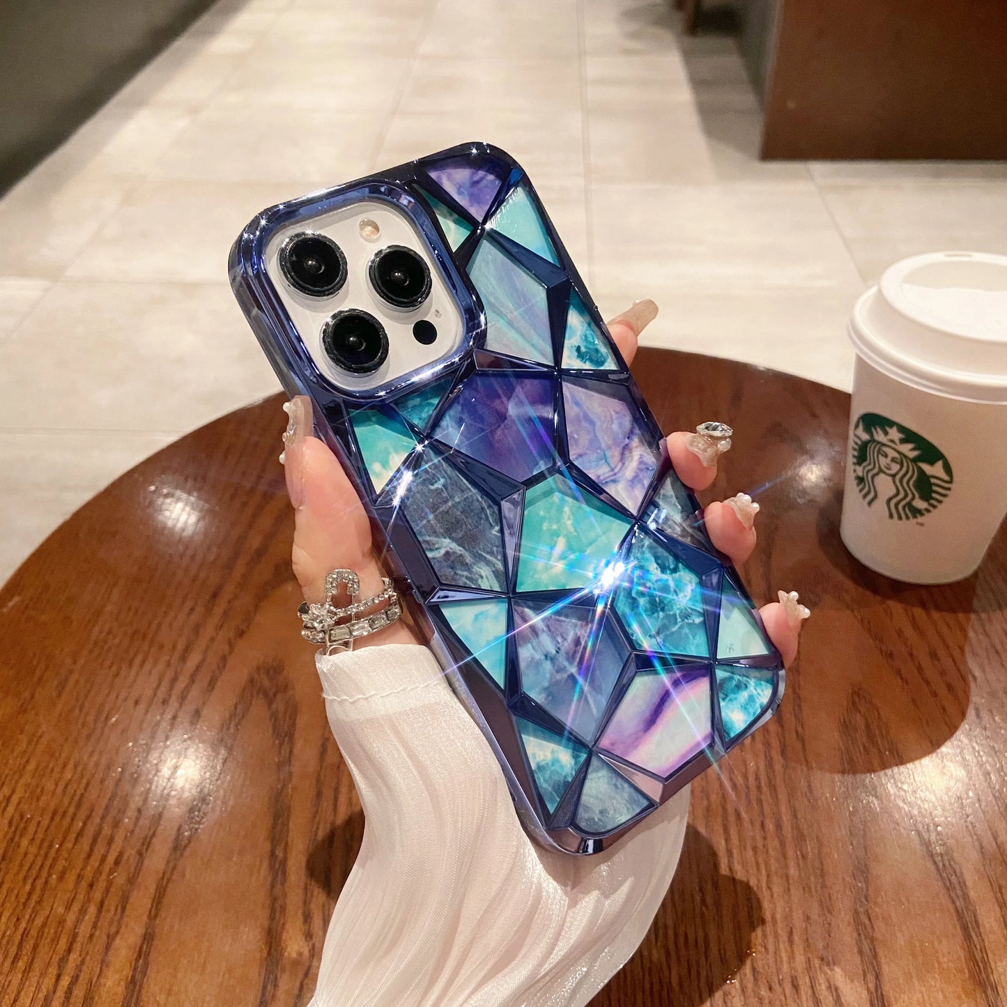 【ジェムカットアート】立体ジオメトリック × マーブルパネルデザイン スマホケース|iPhone対応 #250603