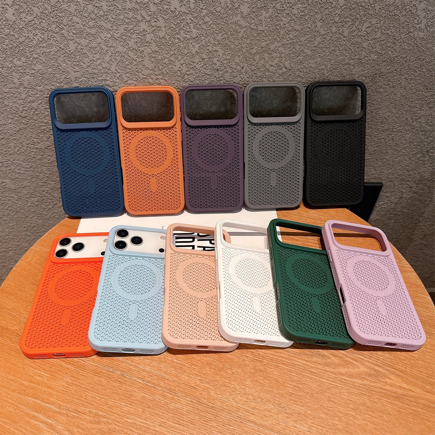 【Magsafe対応】シリコンラバー エアドット 立体グリップ 耐衝撃 スマホケース|iPhone対応 #250419