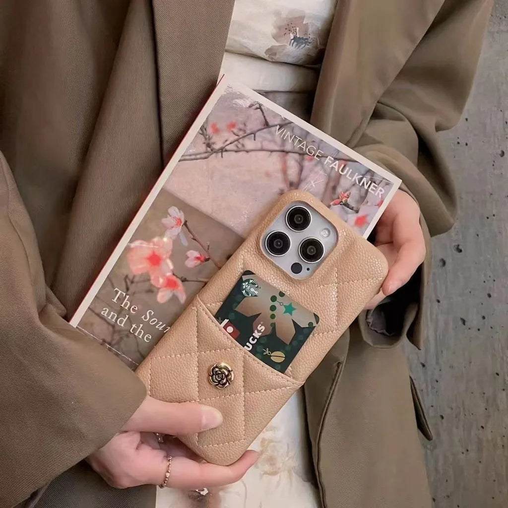 【キルティングローズポケット】レザーバッグ風×ローズボタン スマホケース|iPhone対応 #250331