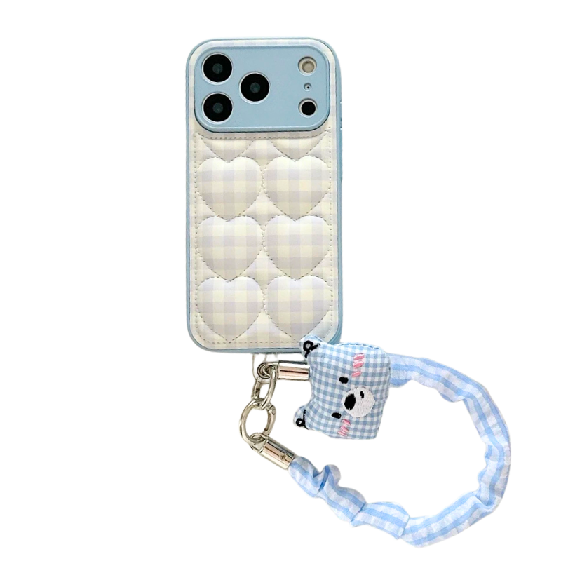 【ハートキルティングチェック】ギンガムハート×パステルブルー くまちゃんチャーム スマホケース｜iPhone対応 #250329
