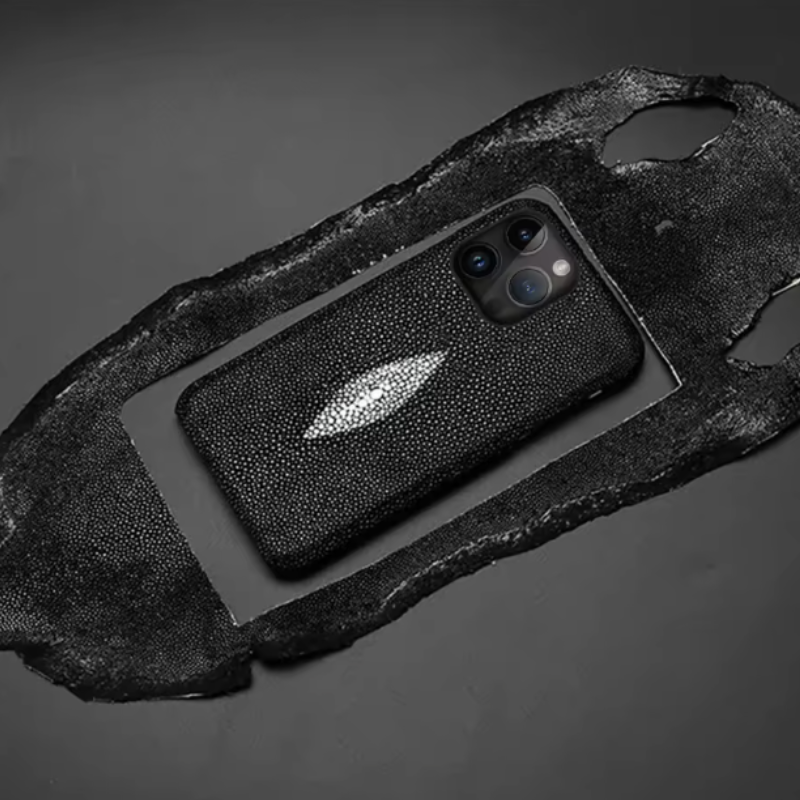 【本革シリーズ】スティングレイ エイ革 プレミアム バックカバー｜iPhone対応 #240919