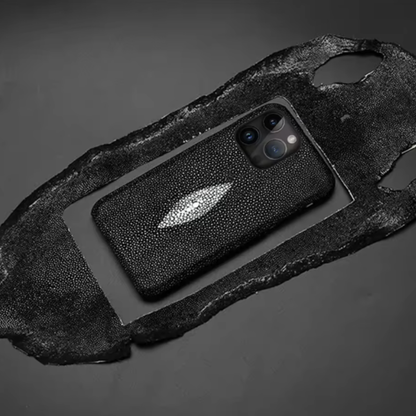 【本革シリーズ】スティングレイ エイ革 プレミアム バックカバー｜iPhone対応 #240919