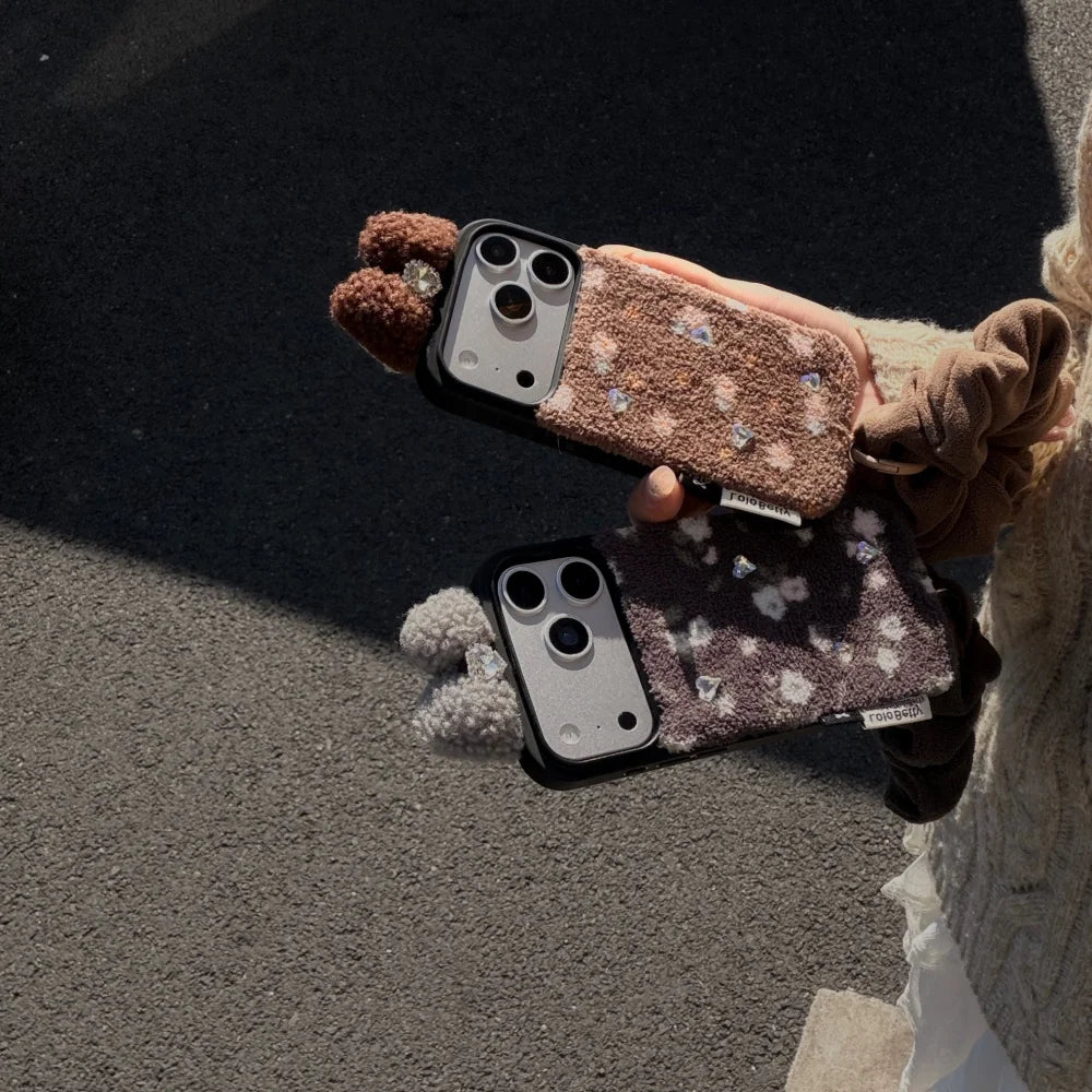 フラワー iPhoneケース｜花柄 ボア素材・シュシュチャーム付き #240531