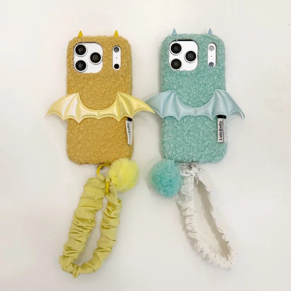 【デビルウイング】ふわもこ悪魔くん × 立体バットウイング スマホケース｜iPhone対応 #240825