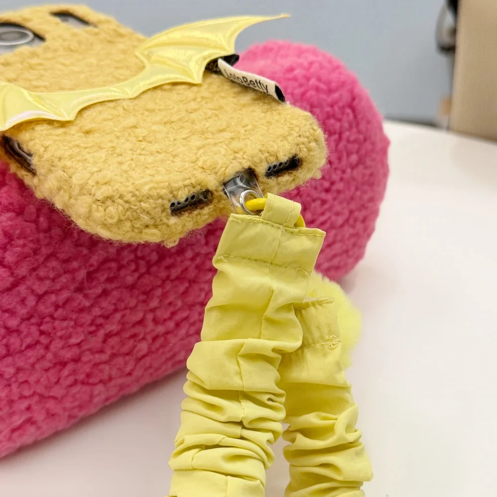 【デビルウイング】ふわもこ悪魔くん × 立体バットウイング スマホケース｜iPhone対応 #240825