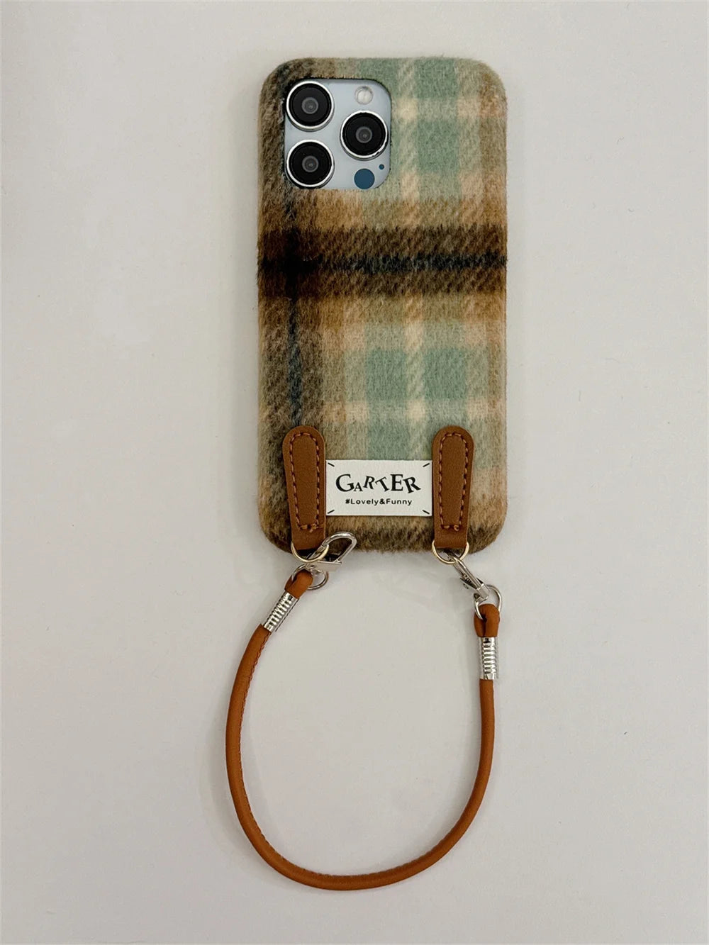 【チェックストラップ】フェルト チェック × ストラップ付き スマホケース｜iPhone対応 #250107