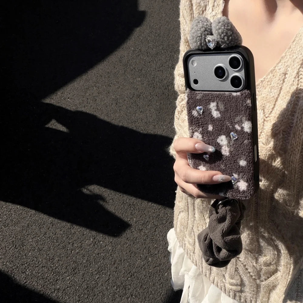 フラワー iPhoneケース｜花柄 ボア素材・シュシュチャーム付き #240531