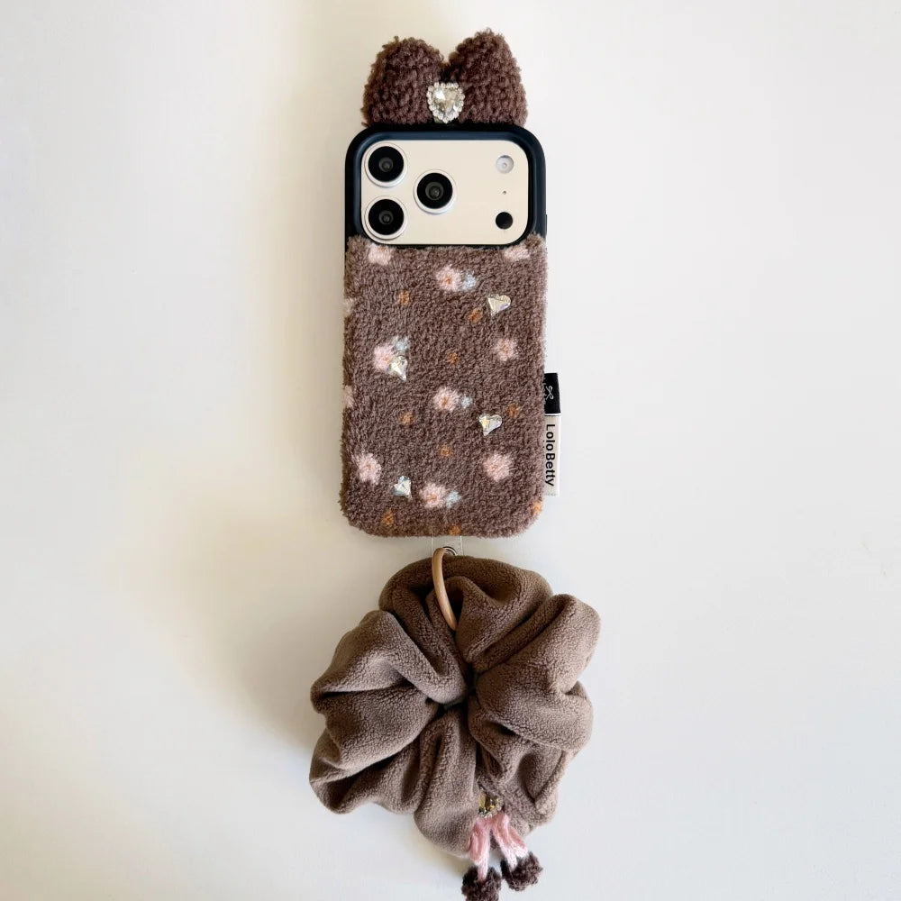 フラワー iPhoneケース｜花柄 ボア素材・シュシュチャーム付き #240531