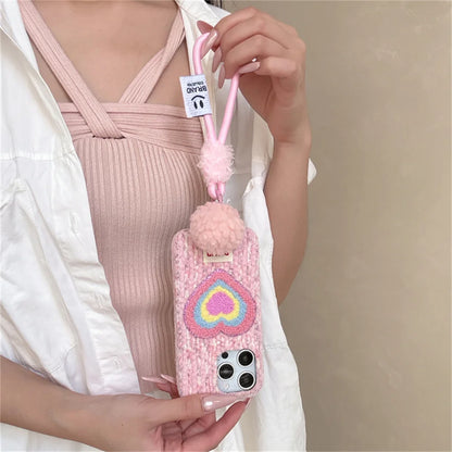 【ハートニットポンポン】もこもこ カラフルハート×ふわふわチャーム Y2K スマホケース｜iPhone対応 #250105