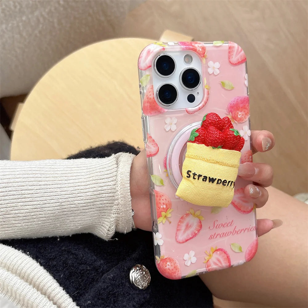 いちご柄 フルーツバスケット グリップ Magnet内蔵 iPhoneケース｜ビーズストラップ・ゆめかわ #261273