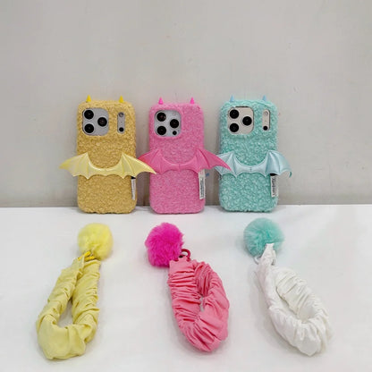 【デビルウイング】ふわもこ悪魔くん × 立体バットウイング スマホケース｜iPhone対応 #240825