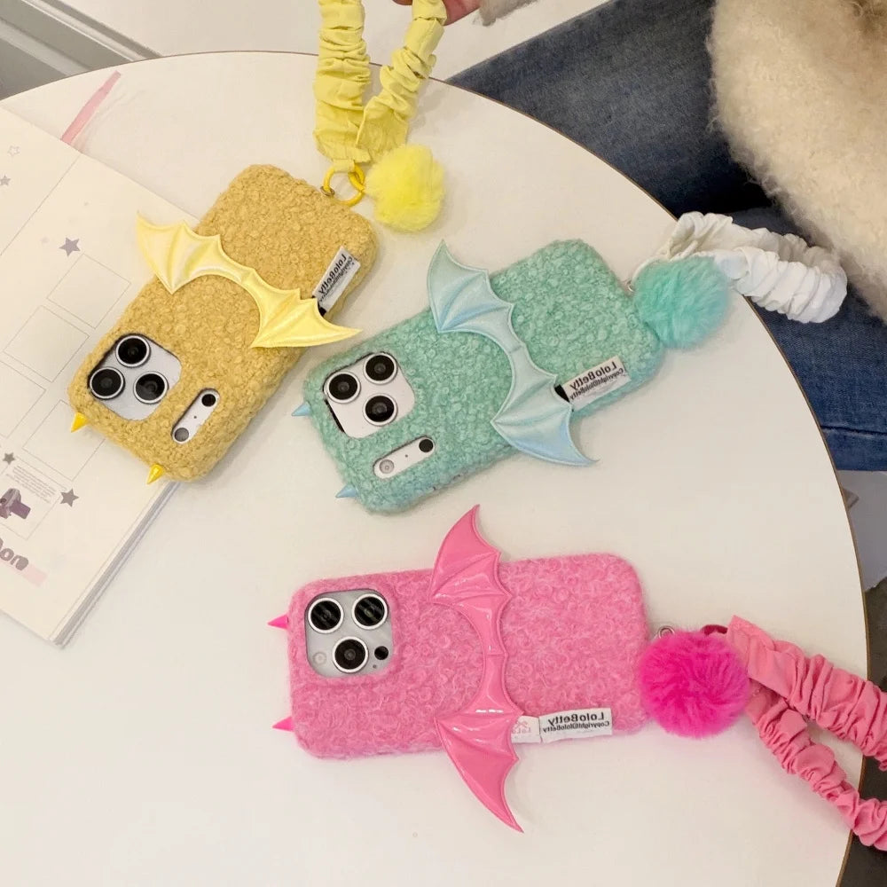 【デビルウイング】ふわもこ悪魔くん × 立体バットウイング スマホケース｜iPhone対応 #240825