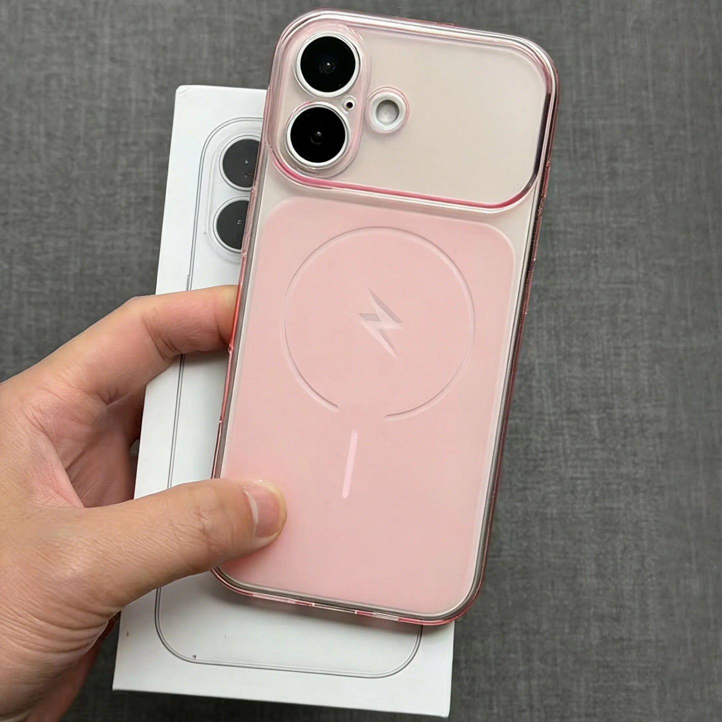 マットクリア Magnet内蔵 iPhoneケース｜シンプル・半透明・耐衝撃 #260628
