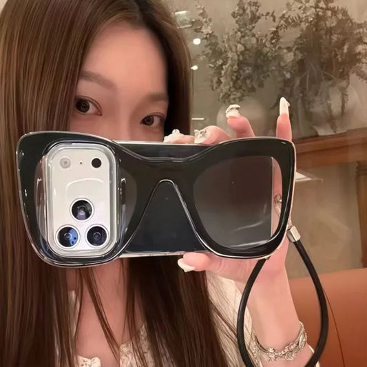 ビッグサングラス フレーム風 ストラップ付き iPhoneケース｜個性派・トレンド #231104