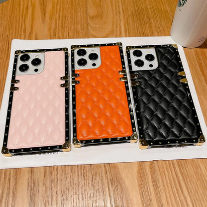 【スクエアシリーズ】キルティングレザー スタッズスクエアケース 高級感＆耐衝撃 ｜iPhone対応 #250818