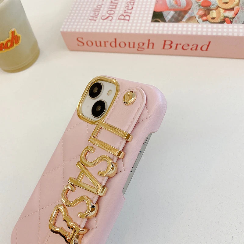 【カスタムNAMEシリーズ】名前入り キルティング ビジュー ストラップ付きスマホケース｜iPhone対応
