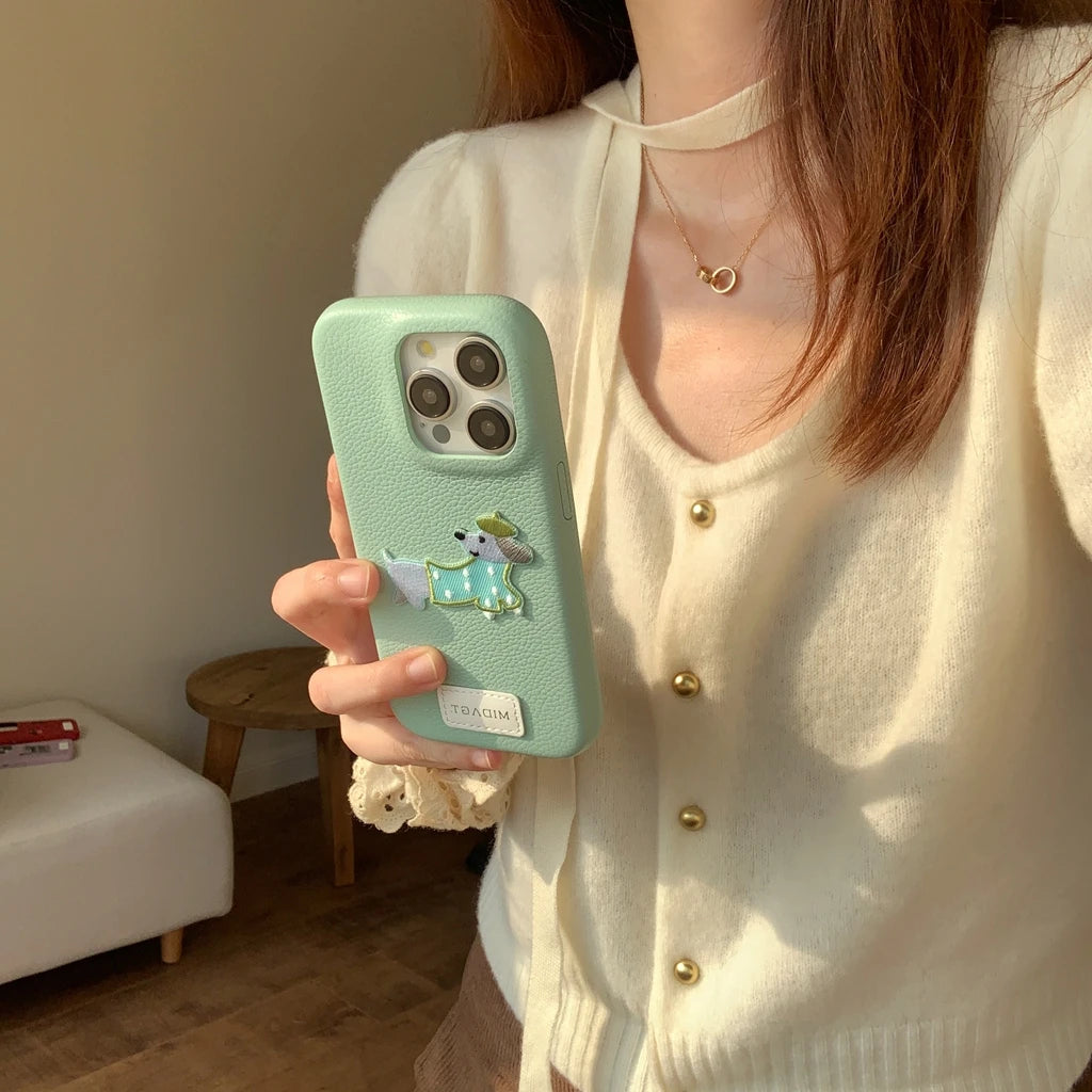 【アニマルシリーズ】ドッグ 犬 猫 モチーフ 刺繍入りレザー調 スマホケース ダックスフンド フレンチブルドッグ ｜iPhone対応 #250422