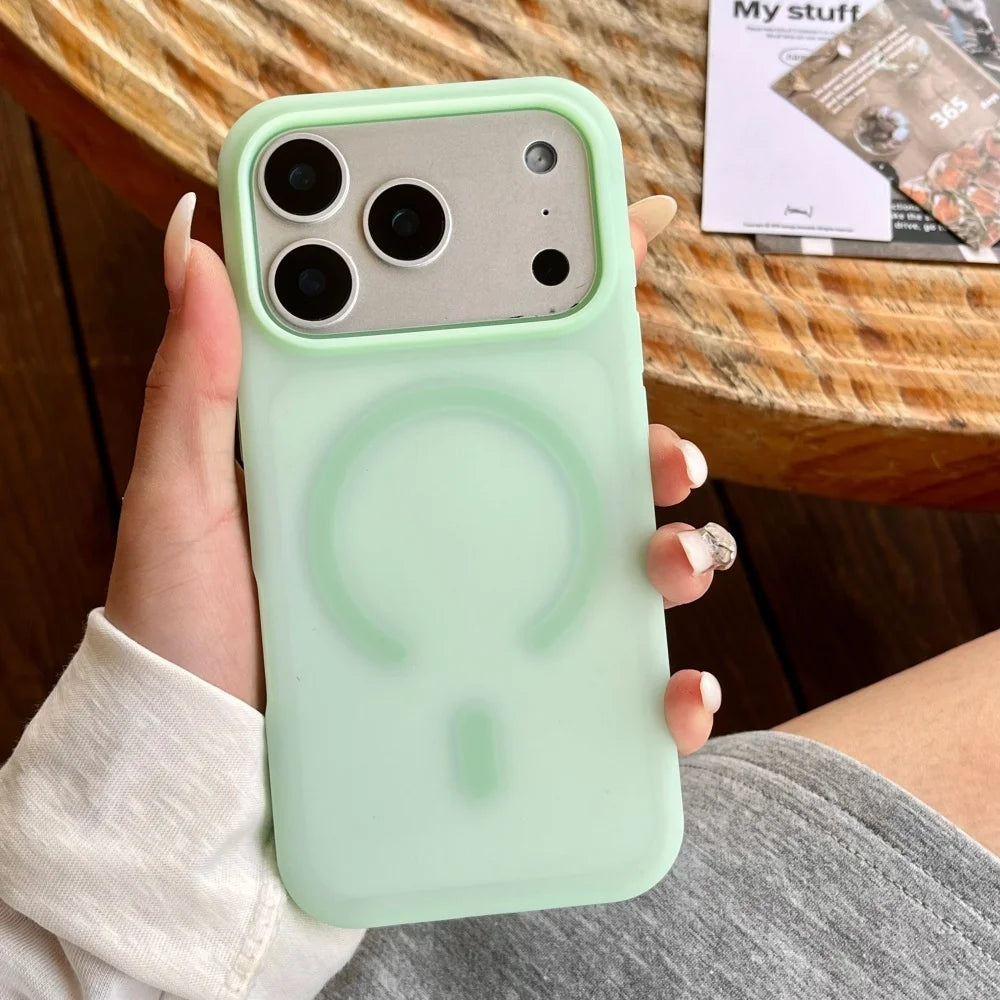 Magnet内蔵 マットカラー 半透明 iPhoneケース｜耐衝撃 #240421