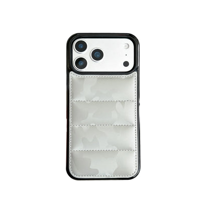 カモフラ柄 ダウンジャケット風 キルティング iPhoneケース #240308