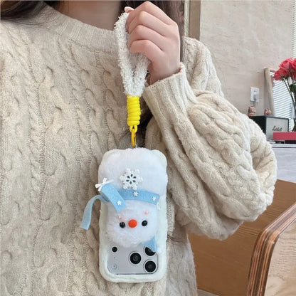 スノーマン 雪だるま iPhoneケース｜立体ぬいぐるみ・ストラップ付き #240307
