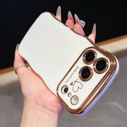 【ハートシリーズ】ゴールド ウェーブフレーム＆ハートデザイン 高級感 スマホケース｜iPhone対応 #251107