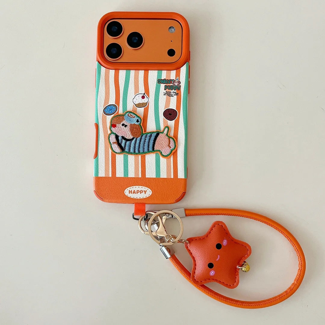 【アニマル刺繍】わんこワッペン × オレンジボーダー ストライプ スターチャーム付き スマホケース｜iPhone対応 #240911