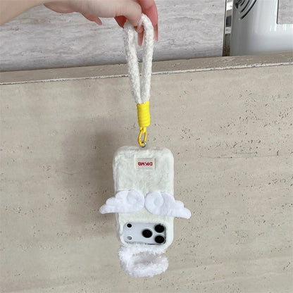 【エンジェルファーウィング】天使の羽×ふわもこホワイト スマホケース｜iPhone対応 👼✨ #250112