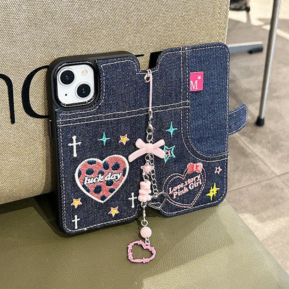 【ブックスタイル】デニム 刺繍デザイン チャーム付き 手帳型 iPhoneケース #240203