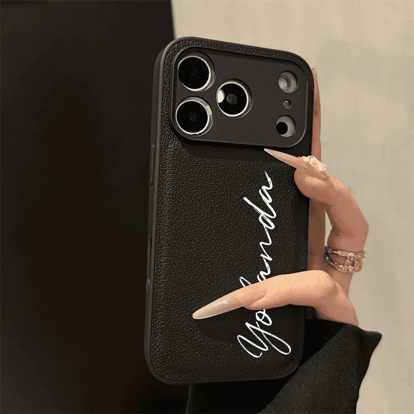 【カスタムNAMEネーム】筆記体 名入れレザーケース｜iPhone対応 #240818