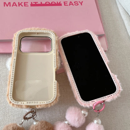 【ふわもこアニマルシリーズ】リボンベア スマホケース｜もこもこ素材 × ポンポンストラップ付き｜iPhone対応 #241205