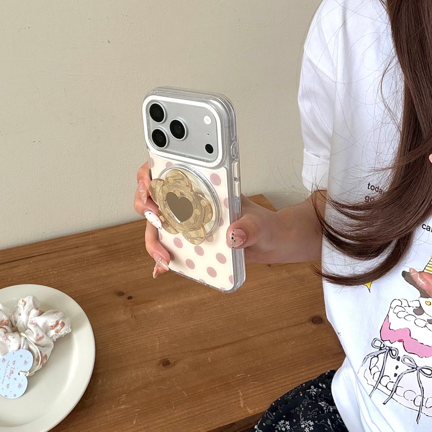 ハートミラーグリップ カラフル水玉 クリア Magnet内蔵 iPhoneケース｜レトロポップ #260019